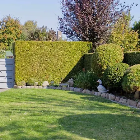 Inselblume 38 - Zentrale In Mit Garten